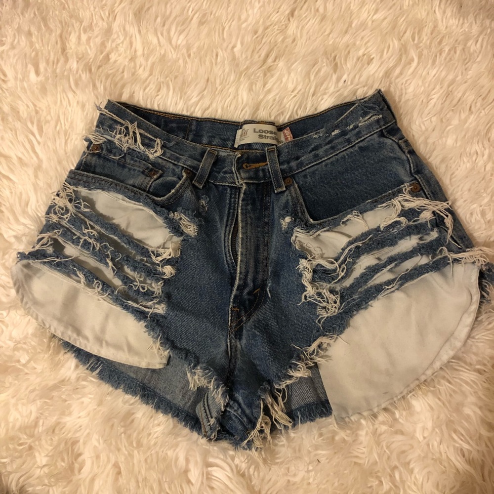 Levis distressed shorts